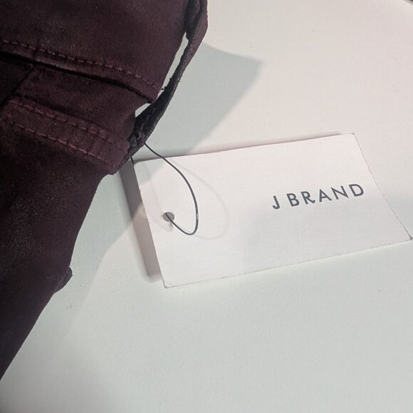 J Brand | Selena Mid-Rise Cropped Bootcut in Stellar Courant - Picture 8 of 16